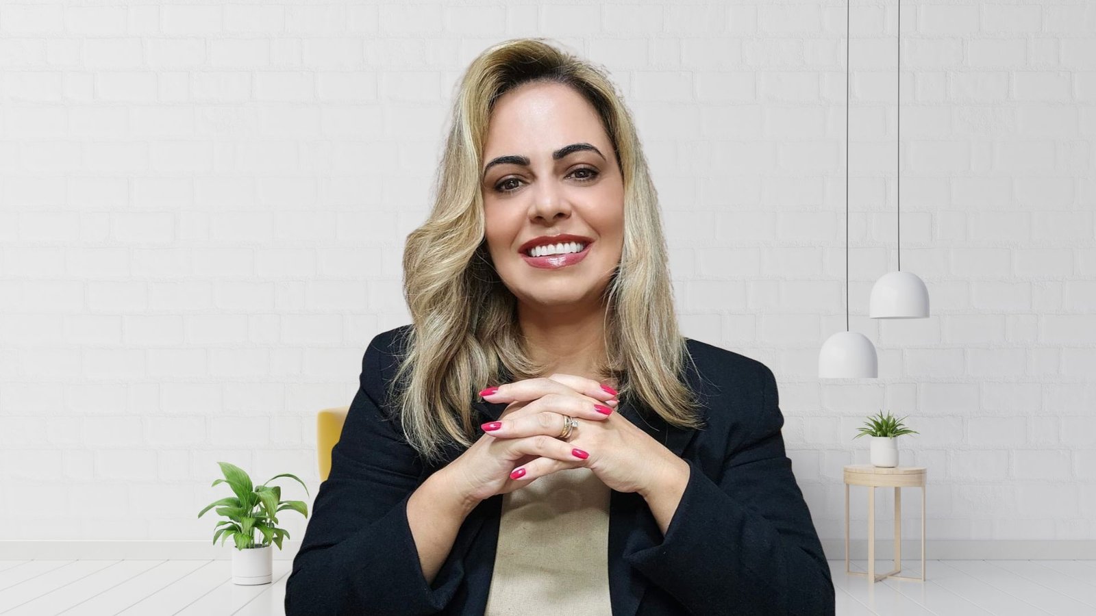 ELAINE RODRIGUES