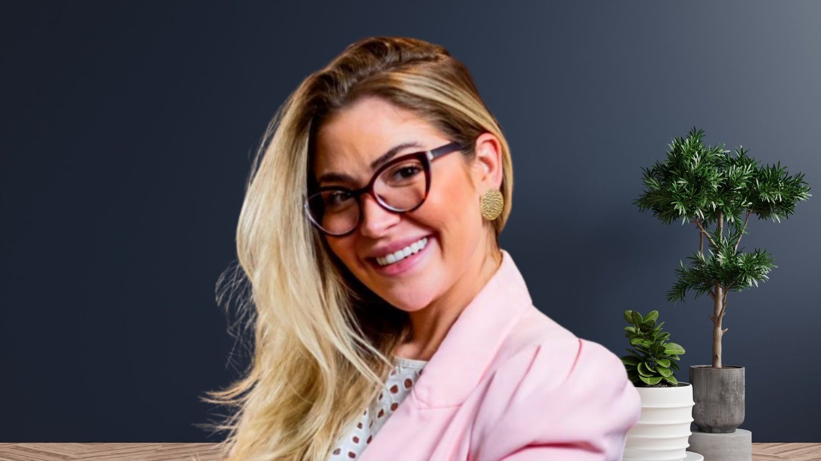 MONIQUE OLIVEIRA