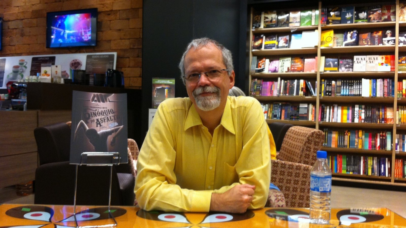 Egidio Trambaiolli Neto - O homem dos livros